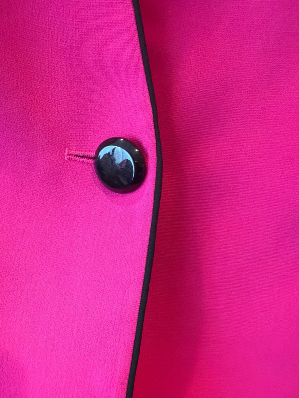 Jones New York VINTAGE 90s Hot Pink w/black trim Collarless Single-Button Blazer - Picture 4 of 6